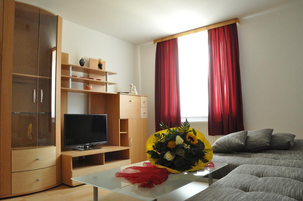 Apart Dirndltal Loich الغرفة الصورة